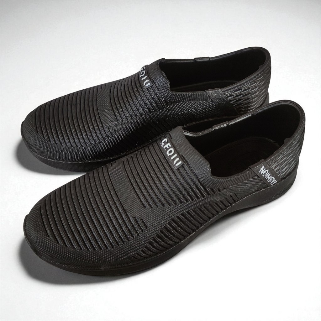 Rumahkaki – Sepatu Kerja Pria Slip On Karet PVC Anti Air Anti Slip Ceqiu 123A-H